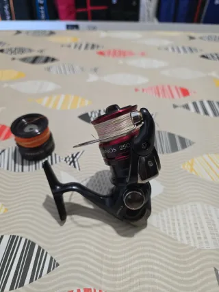 CARRETE SHIMANO AERNOS 2500FB