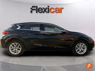 Infiniti Q30 2.2D PREMIUM 7DCT AWD