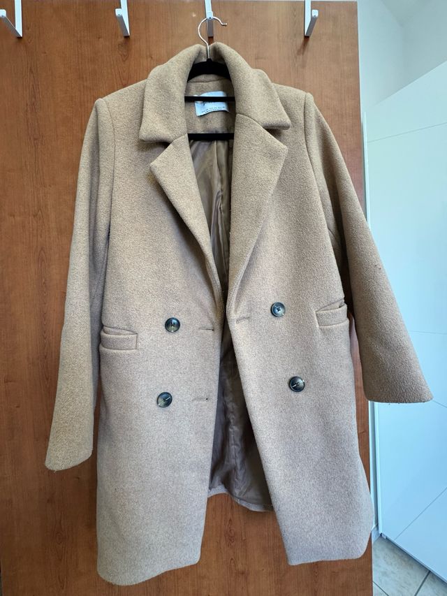 Cappotto doppiopetto beige