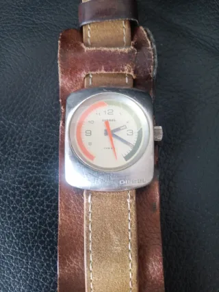 Reloj Diesel, correa de cuero marrón