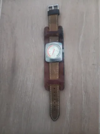 Reloj Diesel, correa de cuero marrón