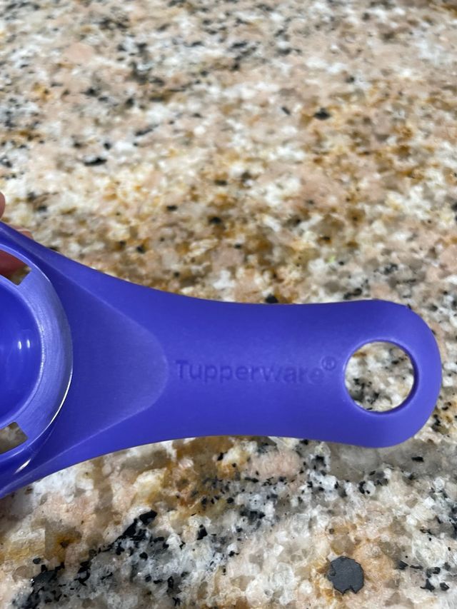 Tupperware- Separador de yemas y claras