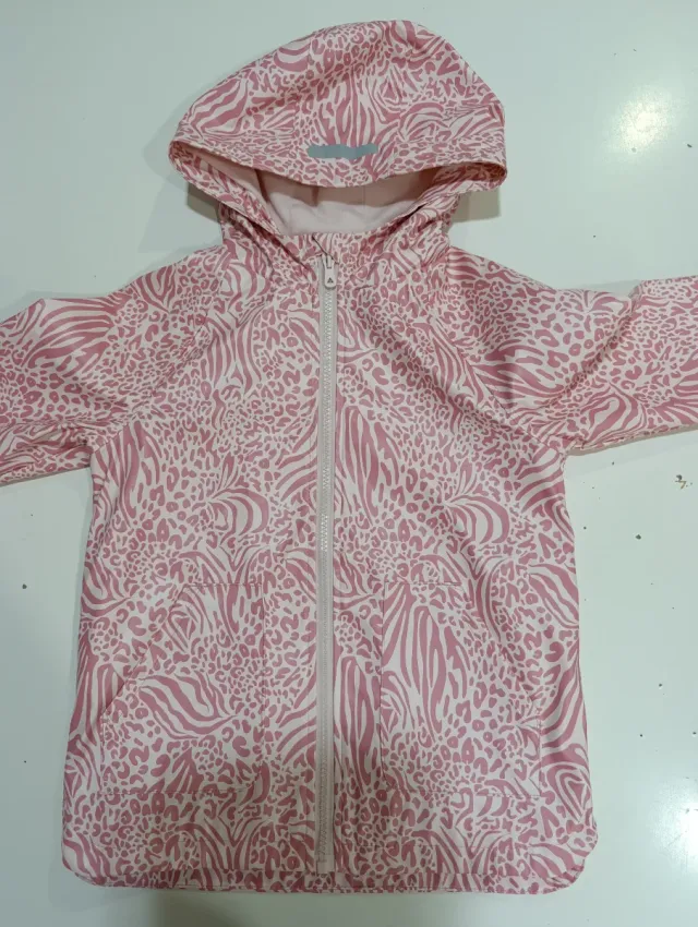 Chaqueta niña rosa estampado