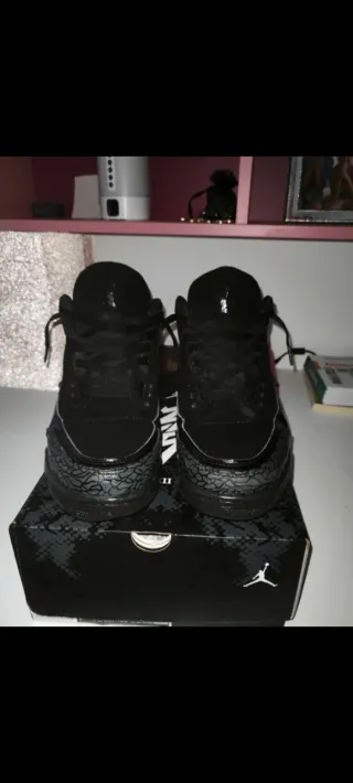 Jordan 3 Black Cat