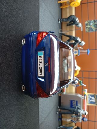 Maisto Mercedes Benz SL Coupé 1/18