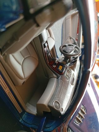 Maisto Mercedes Benz SL Coupé 1/18