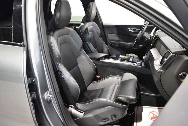 Volvo XC60 R DESIGN 2.0 T8 PLUG-IN HYBRID AWD 390 CV TWIN ENGINE GEARTRONIC