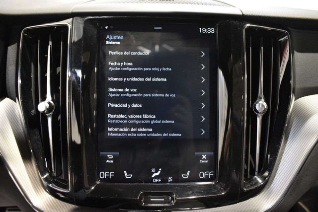 Volvo XC60 R DESIGN 2.0 T8 PLUG-IN HYBRID AWD 390 CV TWIN ENGINE GEARTRONIC