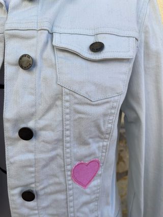 Chaqueta vaquera customizada