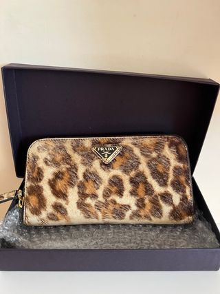 Portafoglio Prada con stampa animalier