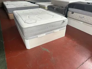 Canapé Blanco y Colchón Flex WBx300 135x190