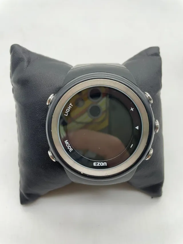 Reloj Ezon Negro y Plateado