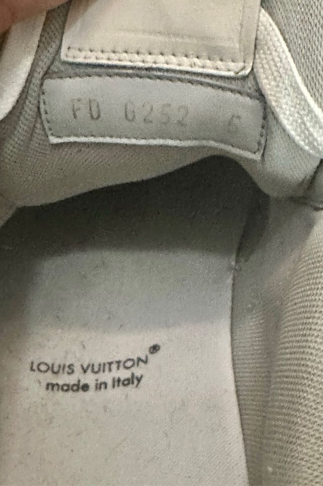 Zapatillas Louis Vuitton LV Trainer Blancas/Grises