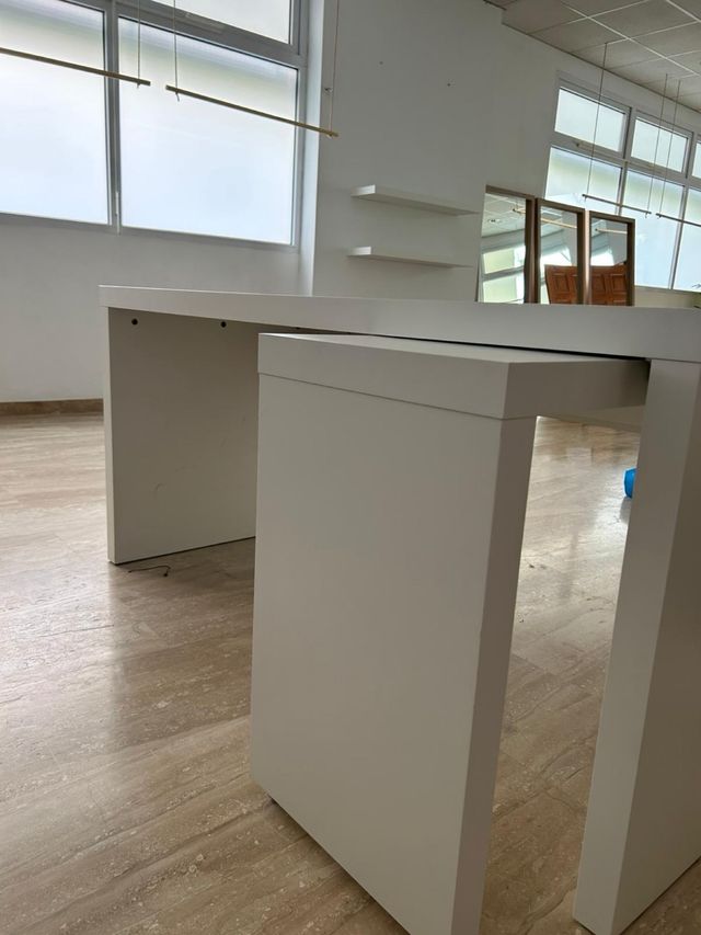 Escritorio IKEA MALM blanco
