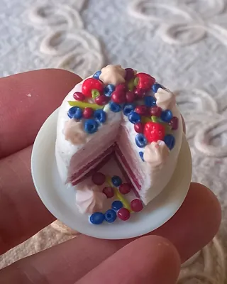 Miniatura torta frutti di bosco dollhouse