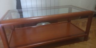Tavolo in legno e vetro