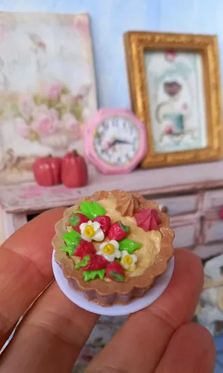 Miniatura torta fragole dollhouse