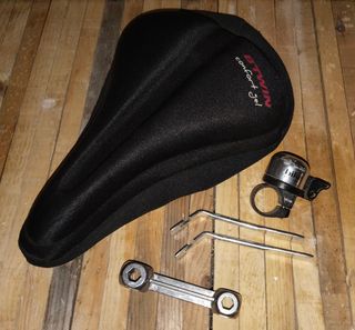 Kit Accesorios Bici: Cuentakilómetros, Funda...