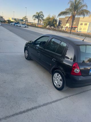 Renault Clio 2005