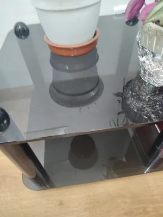Tavolo laterale in vetro nero
