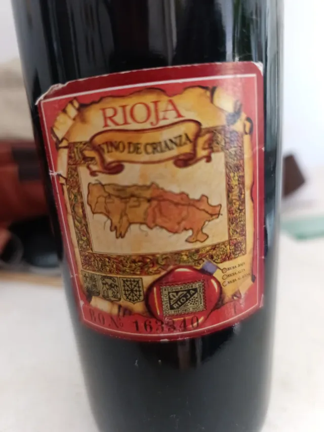 Botella de vino Rioja Tinto 1976