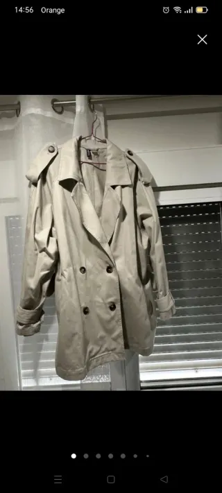 Gabardina corta beige