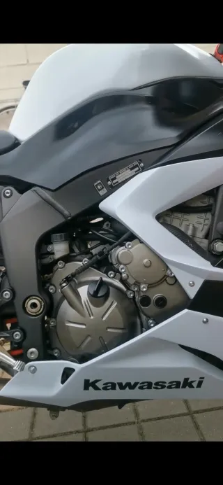 Kawasaki Ninja ZX6R 636