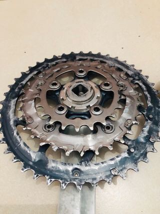 Platos y Bielas Shimano LX M570