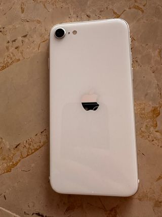 iPhone SE (seconda generazione) bianco: non si accende