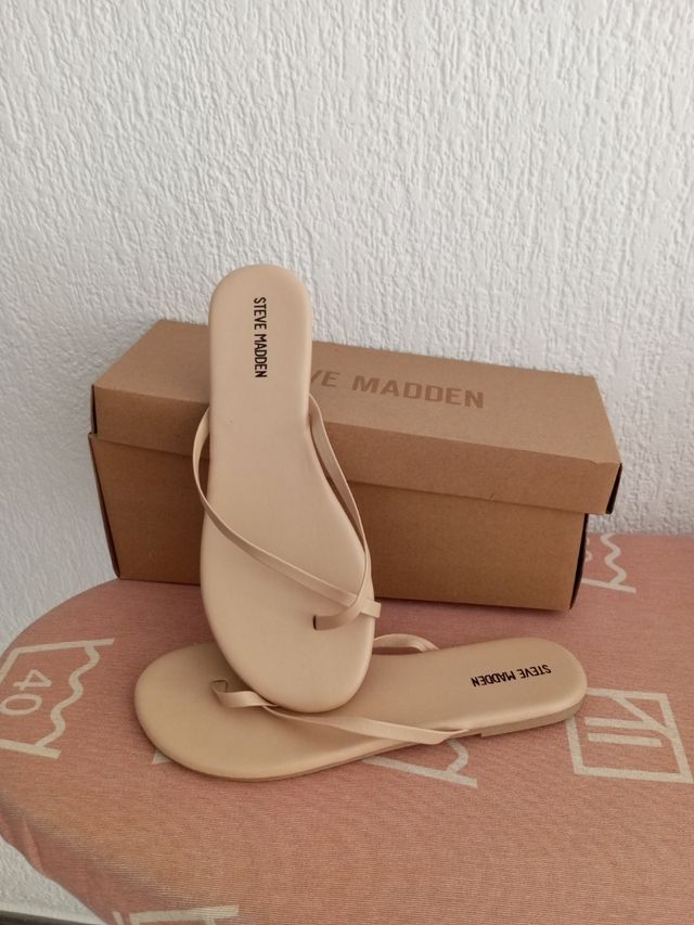 Chanclas Steve Madden Beige Mujer