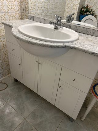 Mueble baño lavabo espejo mármol