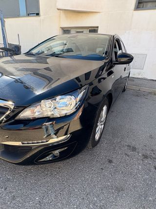 Peugeot 308 2016