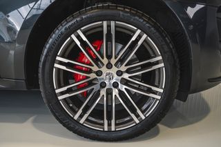PORSCHE Macan Turbo 2016
