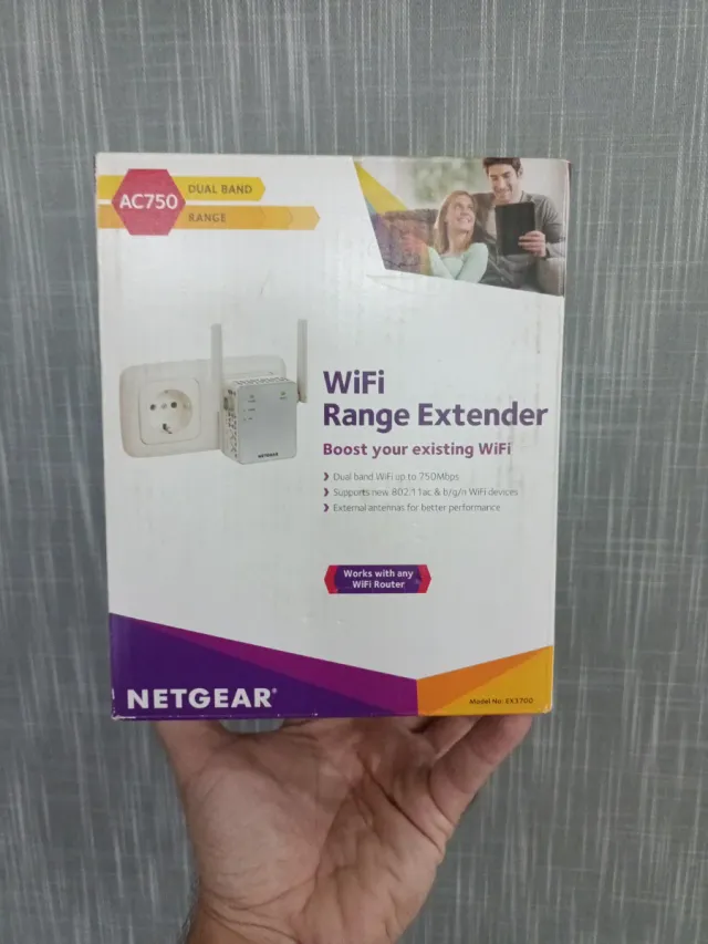 NETGEAR EX3700 WiFi Range Extender
