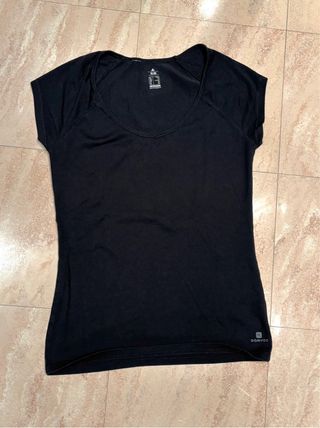 T-shirt Domyos nera taglia M