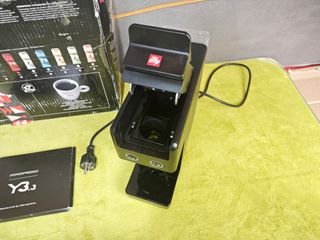 Cafetera Illy Iperespresso Y3.3 Negra