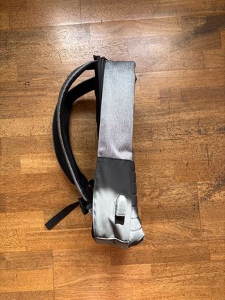 Mochila gris nueva ideal para ordenador/libros