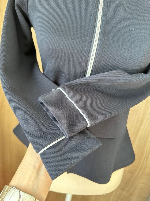 Cazadora azul marino ajustada T-XXS