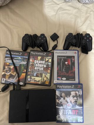 Consola PlayStation 2 Negra + 4 Juegos