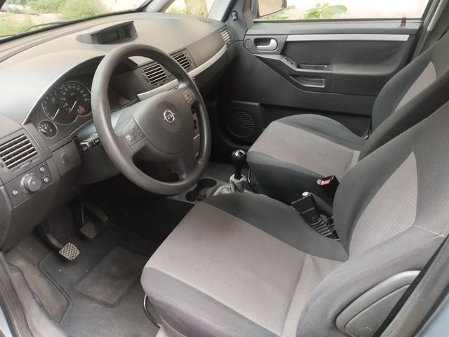 Opel Meriva 2004