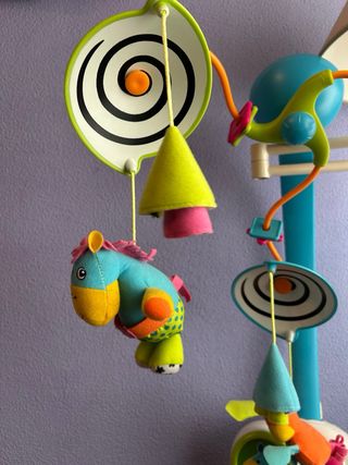 Móvil musical para cuna Tiny Love