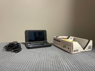 Nintendo 3DS XL Negra + Caja y Accesorios