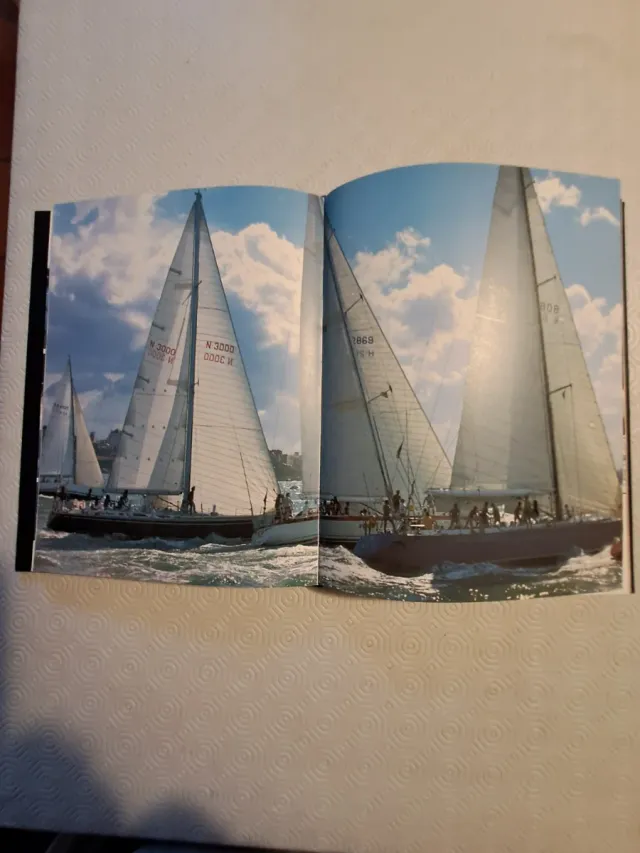 En course 27000 milles à la voile autour du mon...