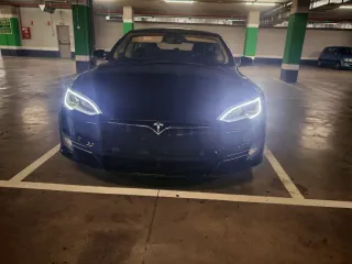 Tesla model S 85D  2015