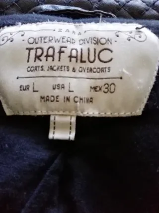 Cazadora negra piel con cremalleras