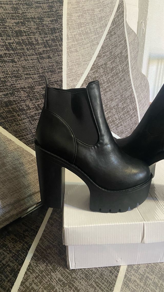 Botines negros plataforma tacón alto talla 37