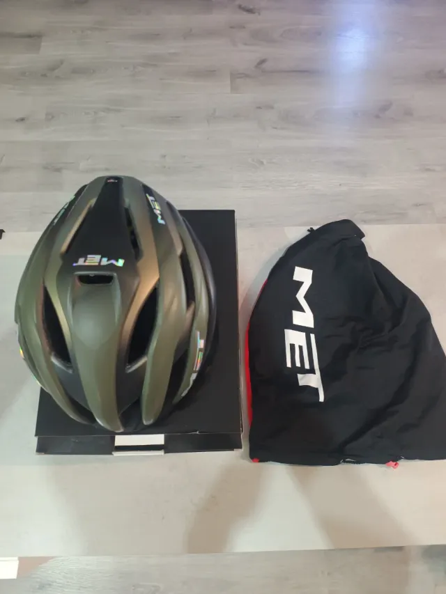 Casco Met Trenta Mips