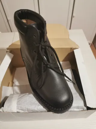 Stivaletti uomo Tacconi neri taglia 44