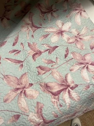 Colcha reversible cama  135cm floral