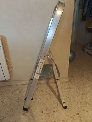 Escalera de 2 peldaños aluminio